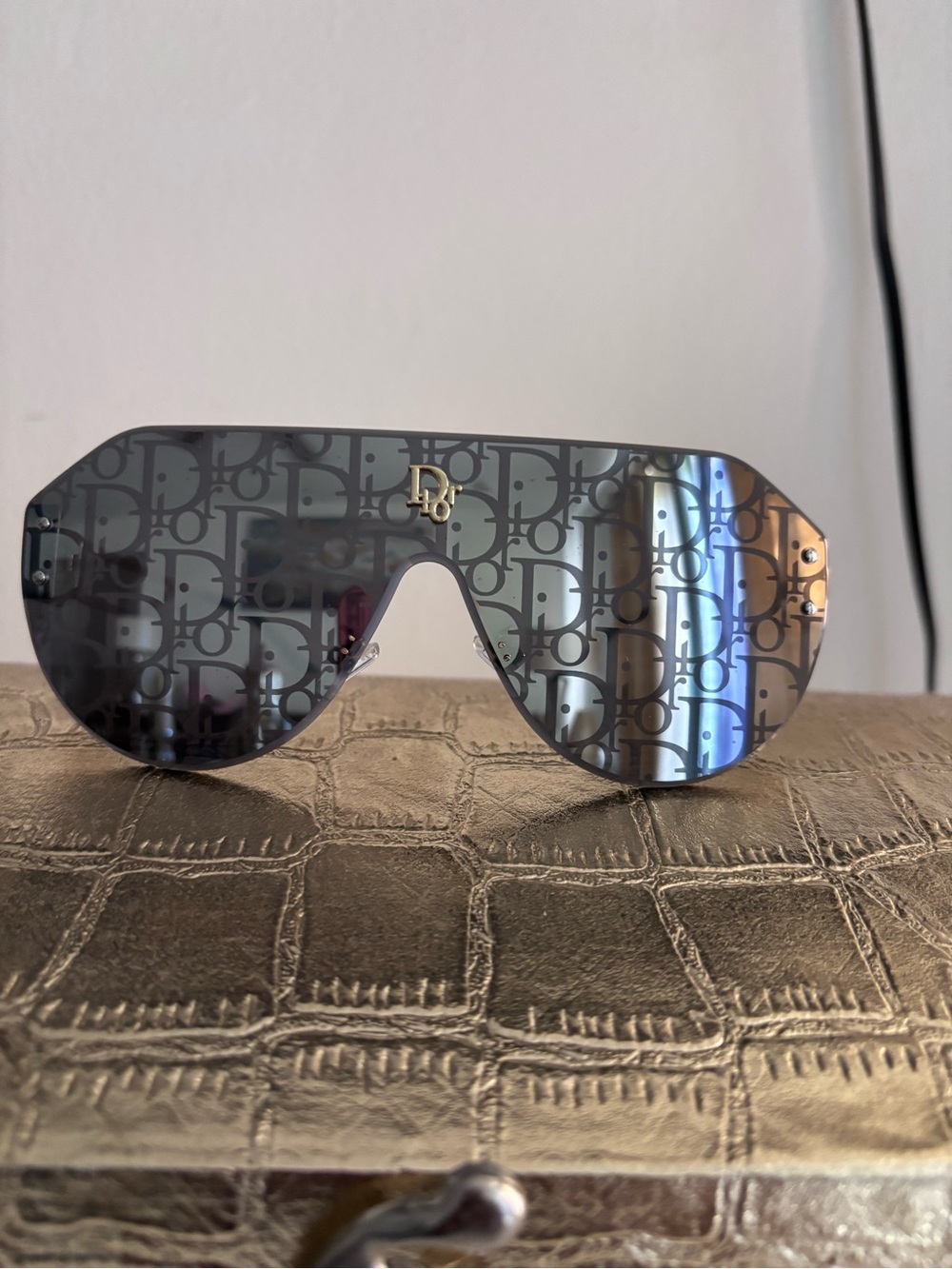 Source Unknown Gray Mirrored Shield Sunglasses with Logo Pattern